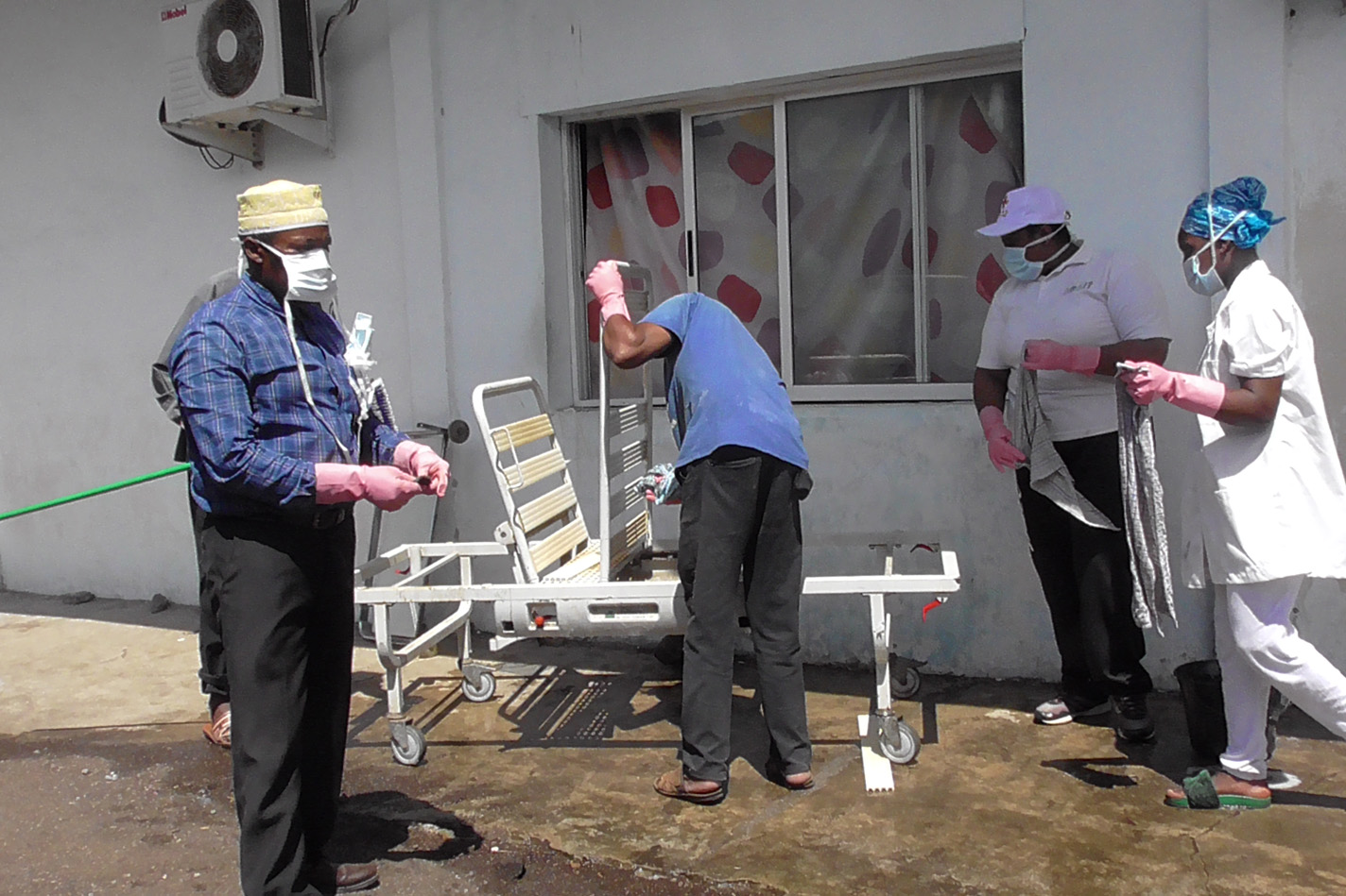 image Santé publique / Des coups de balai pour rendre propre le service de maternité